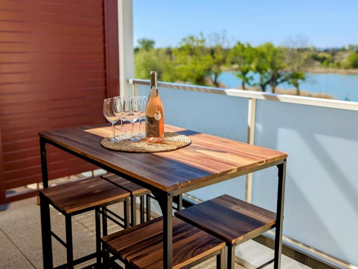 Lakeside Provence - Appartement 4 Etoiles Face Au Lac De Monteux Εξωτερικό φωτογραφία