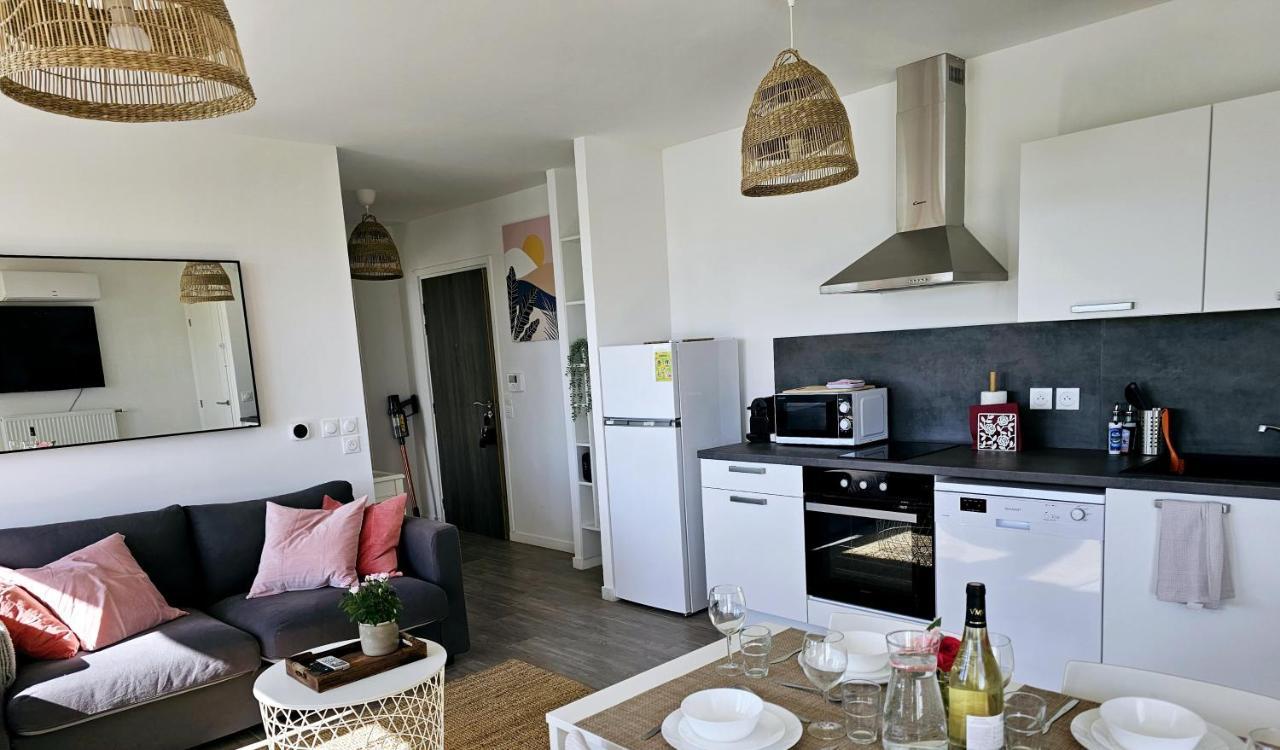 Lakeside Provence - Appartement 4 Etoiles Face Au Lac De Monteux Εξωτερικό φωτογραφία