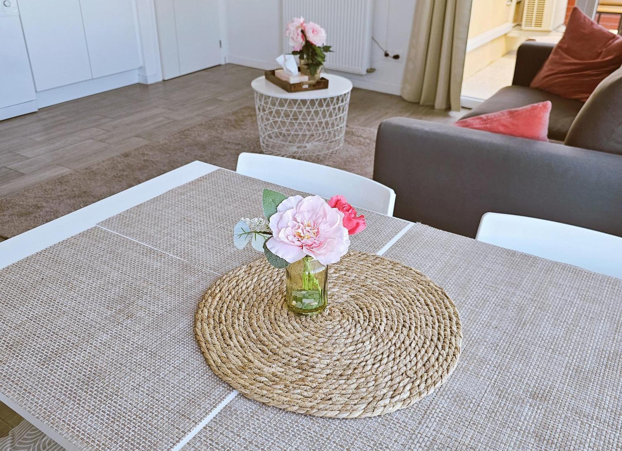 Lakeside Provence - Appartement 4 Etoiles Face Au Lac De Monteux Εξωτερικό φωτογραφία